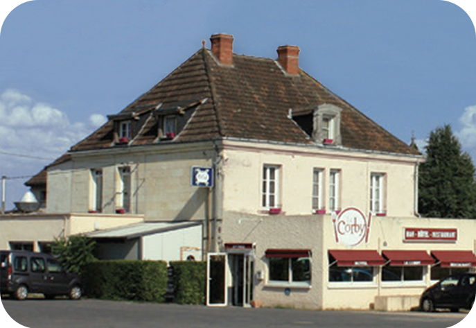 Vue extérieure du Corby, hôtel restaurant à Châtellerault